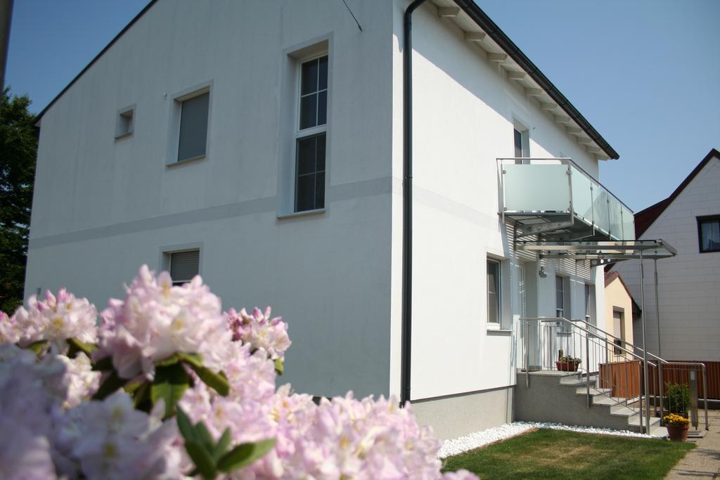 Gastehaus Karassowitsch Apartment Rust Exterior photo